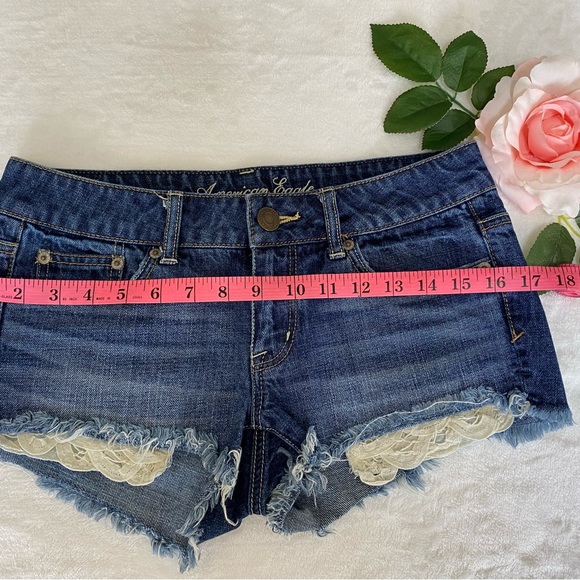 AMERICAN EAGLE SHORTIE JEAN SHORTS SIZE 2 - Picture 5 of 8